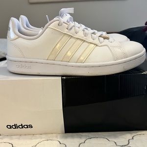 Grand Court Adidas White Sneaker